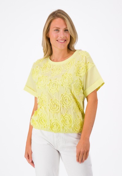 Halbarm Blusenshirt mit Bändchenstickerei von justWhite Topansicht