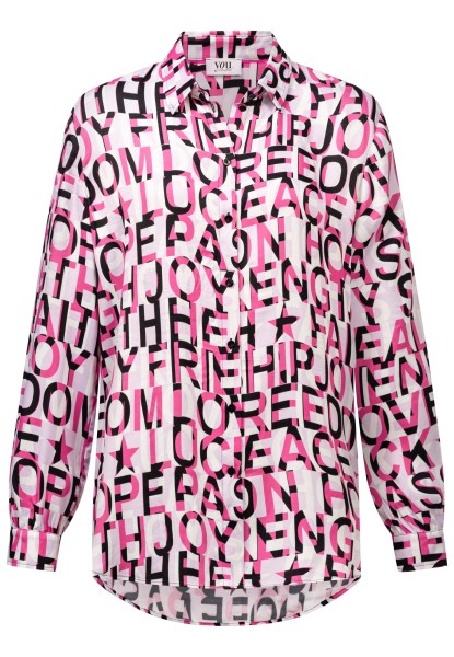 Hemdkragenbluse mit Buchstaben-Allover-Print in Pink von you. justWhite Hollowman