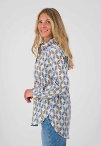 Blaue Hemdkragenbluse mit Grafik-Print
