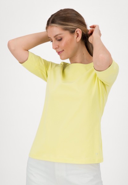 Halbarm Shirt mit Rundhals und Shaping Effekt von justWhite Topansicht